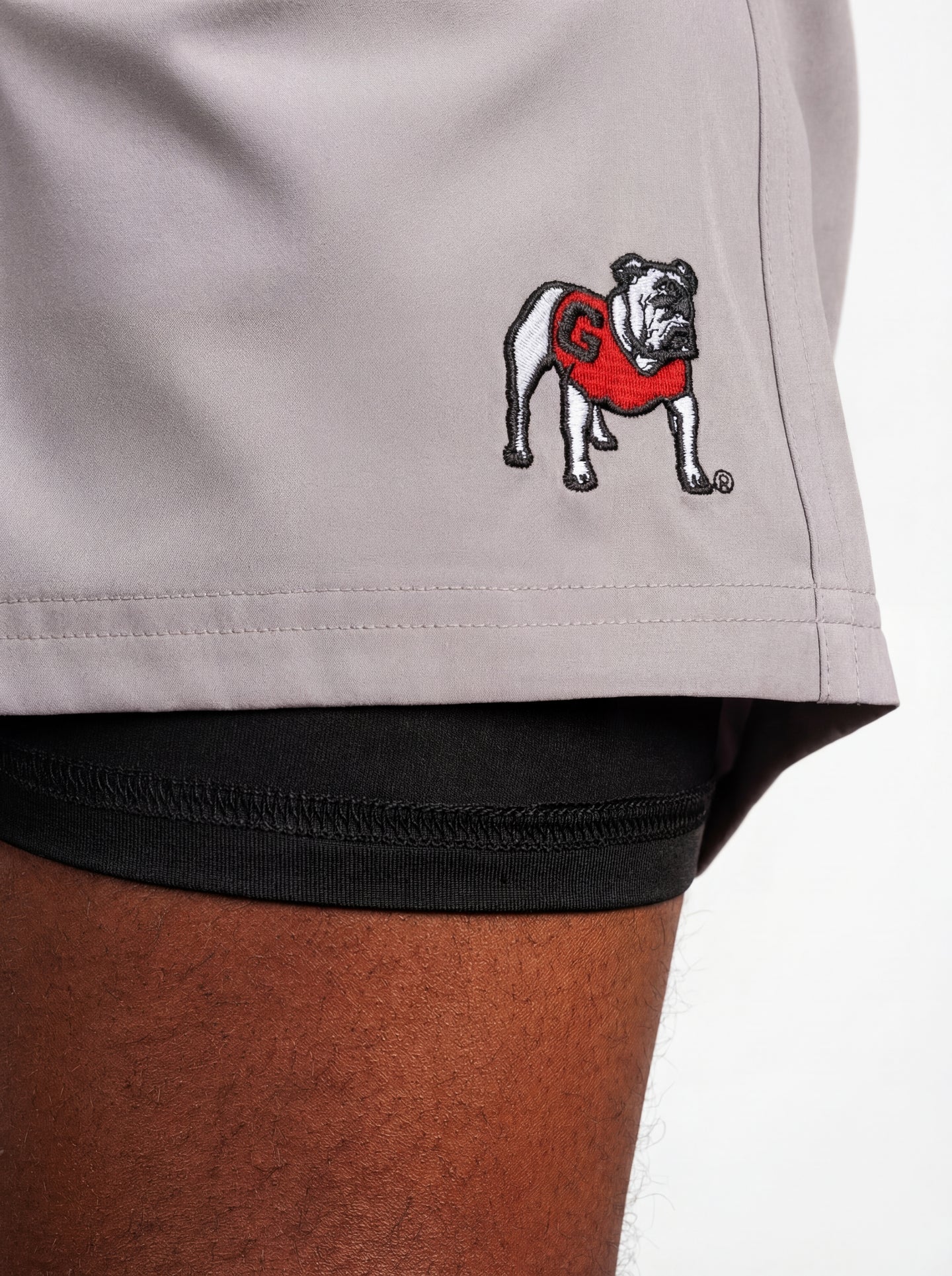 Arena Graffiti UGA Bulldogs men's grey "Dawg" shorts with team logo and athletic design, perfect for casual wear and sports.