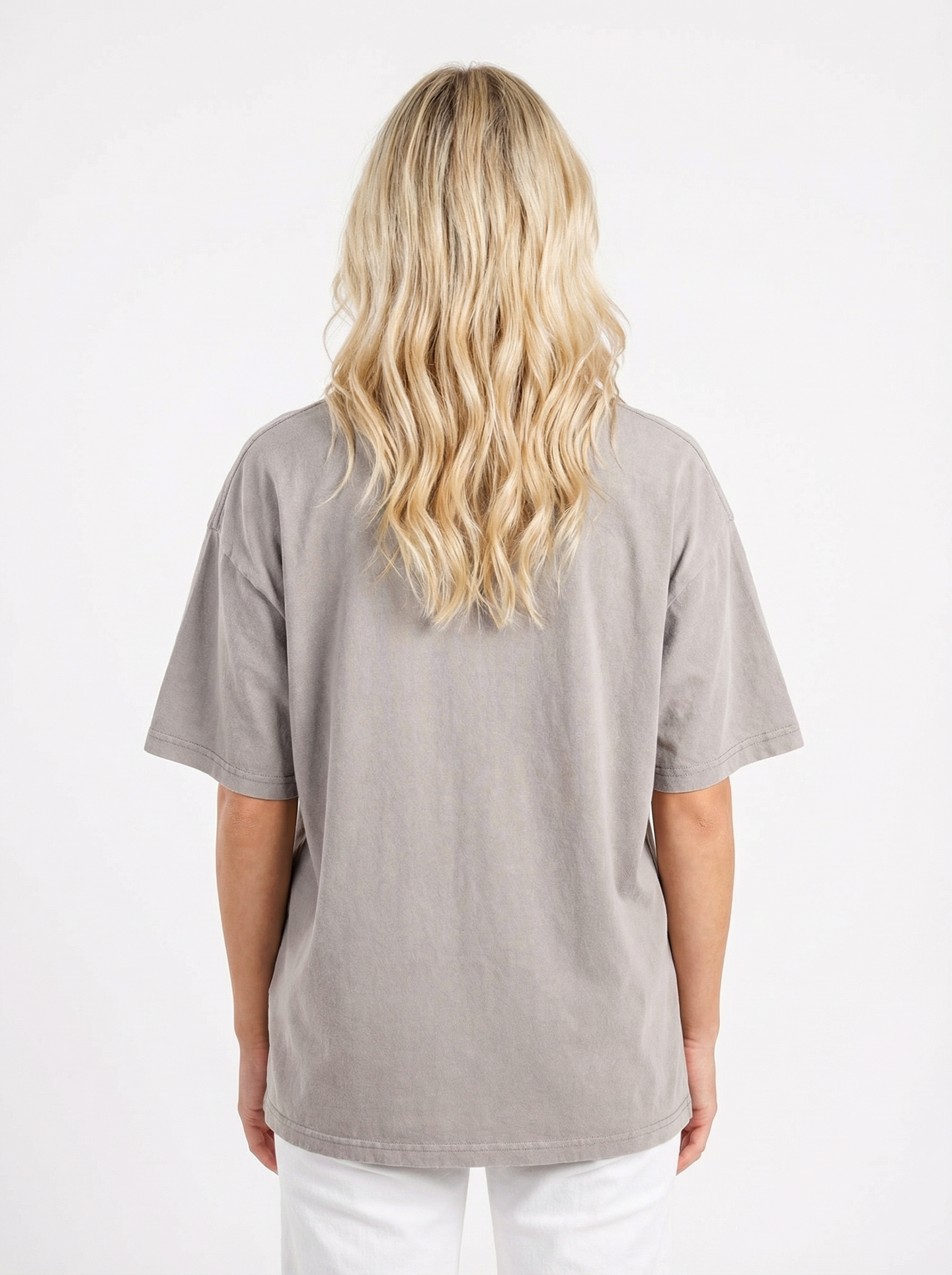 UGA Bulldogs Women's Silver Dawg Tee by Arena Graffiti, featuring a silver graphic design on a casual women's t-shirt.