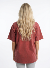 UGA Bulldogs women’s Georgia Script Tee by Arena Graffiti, featuring a casual cotton T-shirt with team logo and script design.